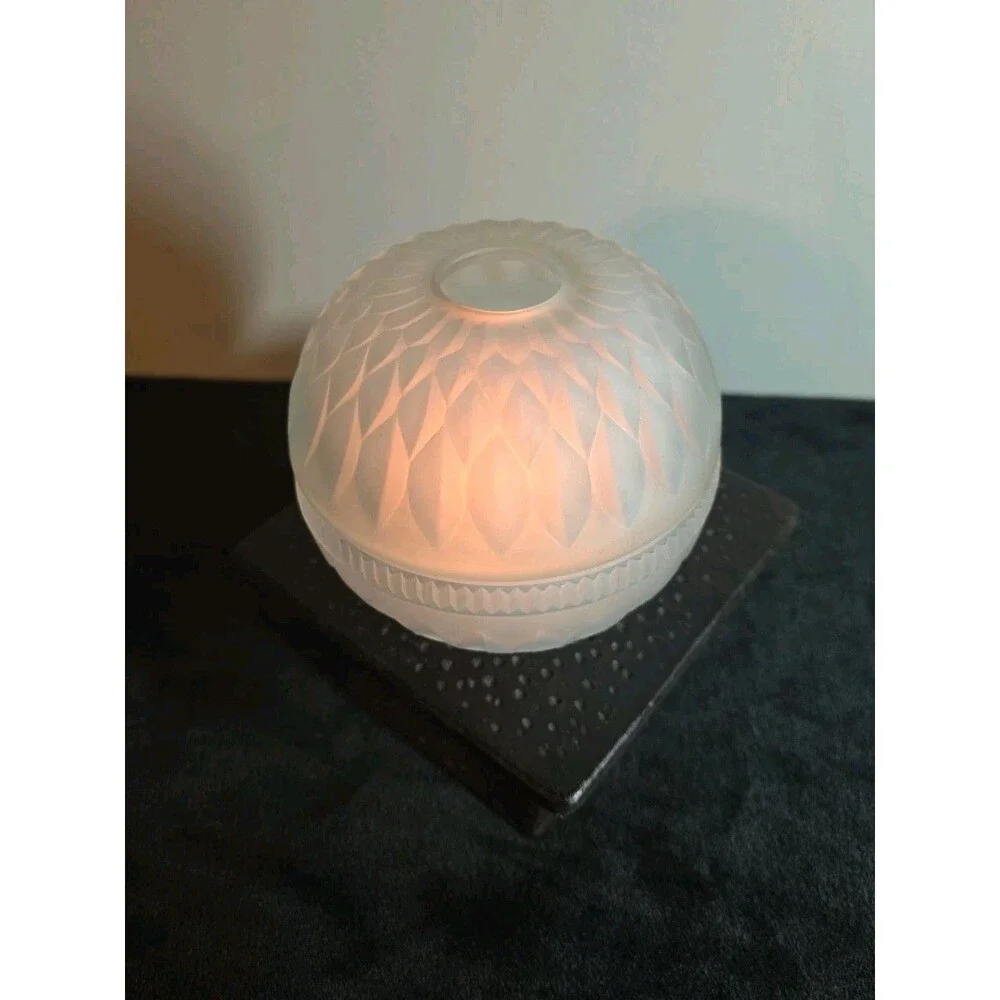 Vintage Indiana Glass Co. Mt. Vernon Fairy Lamp Frosted Blue Satin Diamond Point